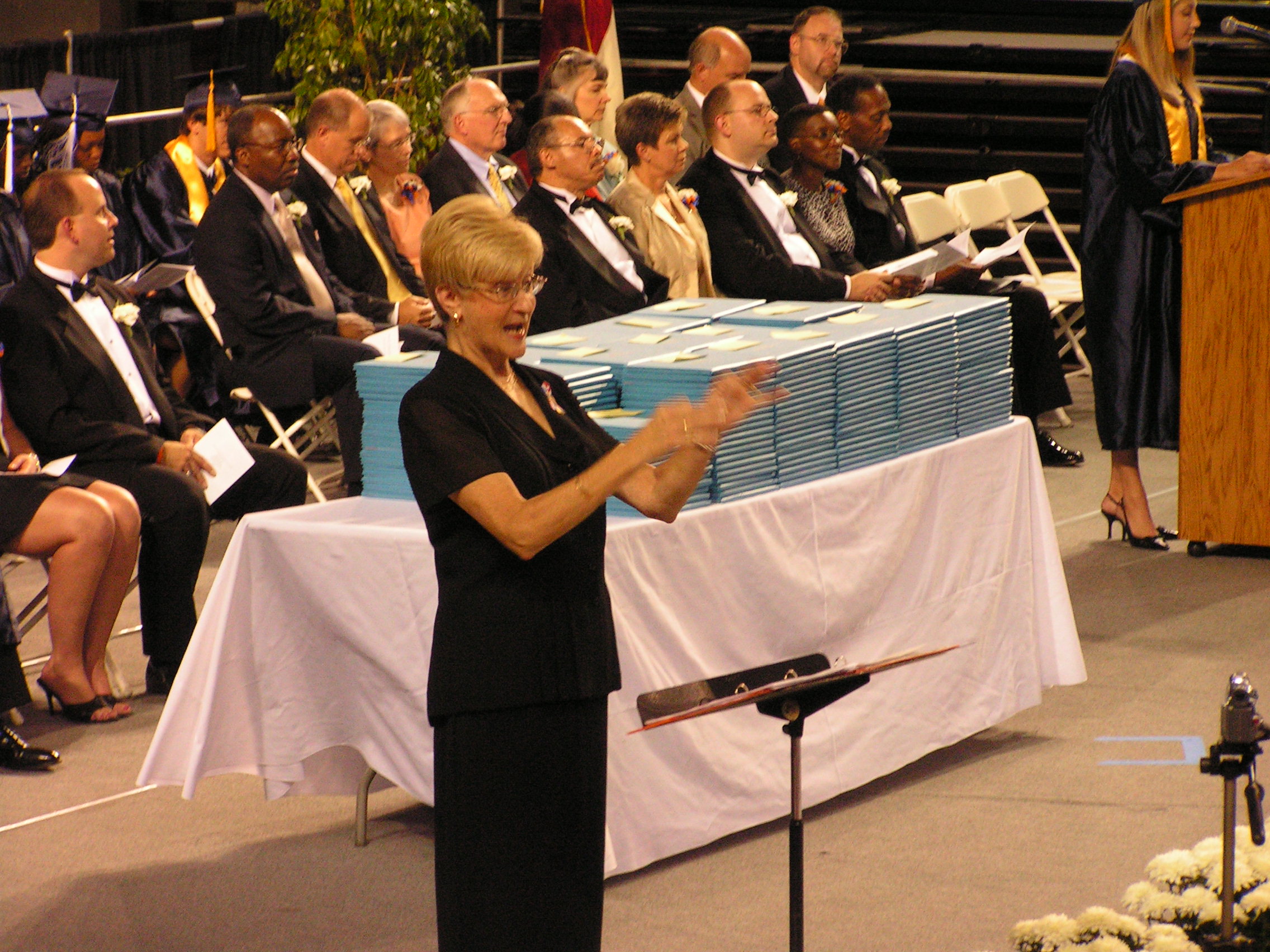 ./2006/Monica's Graduation/GraduationMonica6-9 0023.JPG